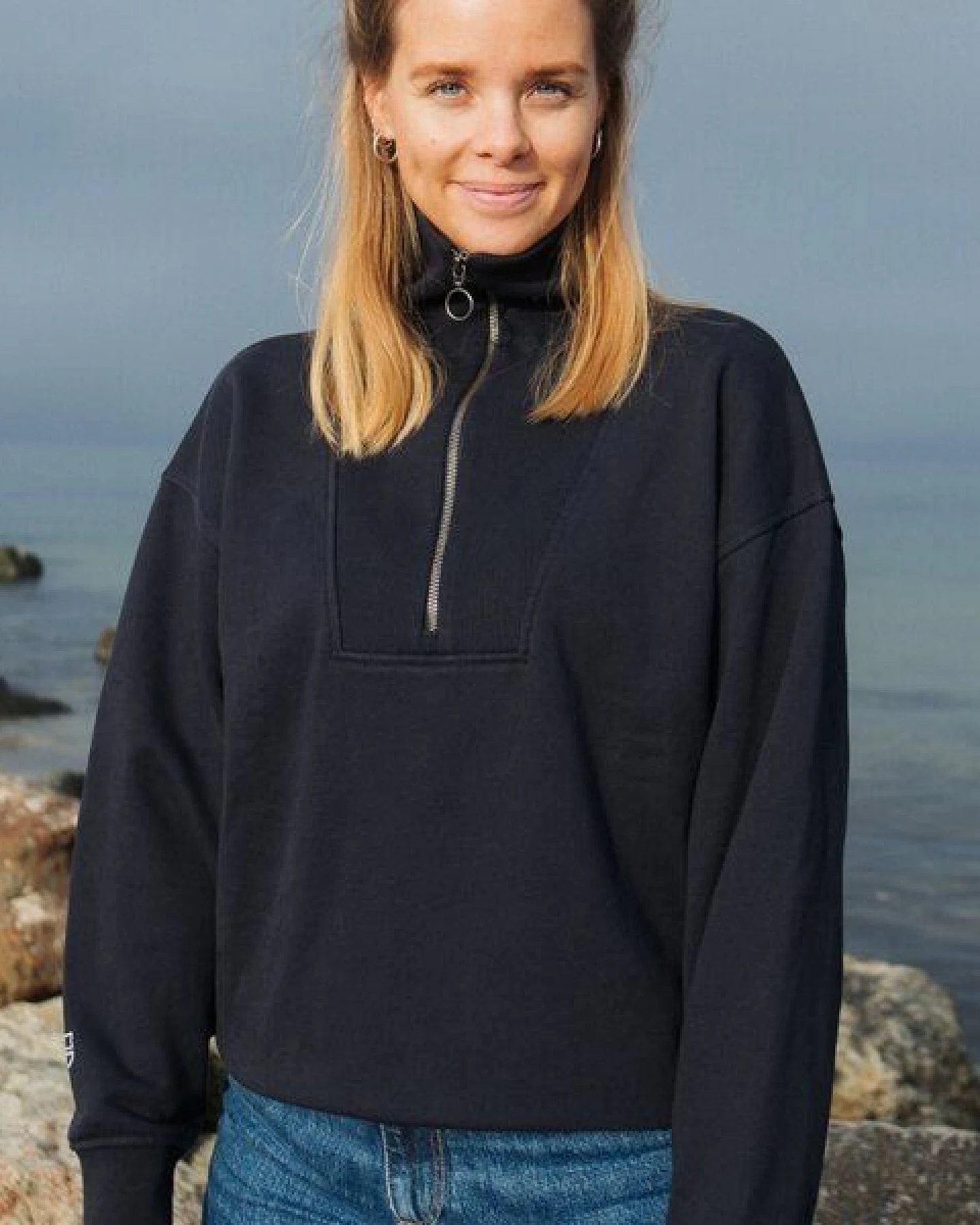 BRIT – Half-Zip Sweater (Damen) aus 100% Bio-Baumwolle (GOTS) von SALZWASSER – Ansicht 2