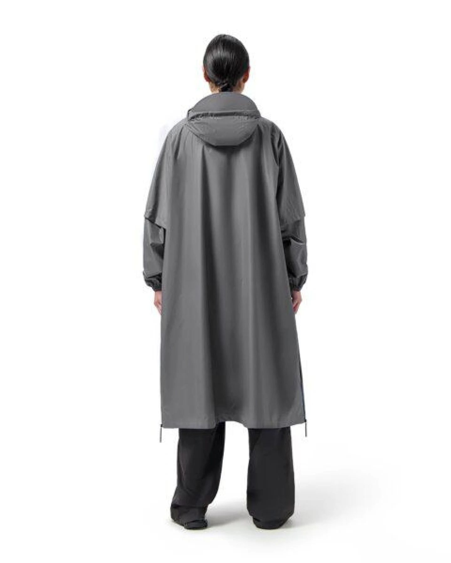 Maium Vegan Regenmantel - Unisex Poncho - aus recycelten Materialien – Ansicht 2