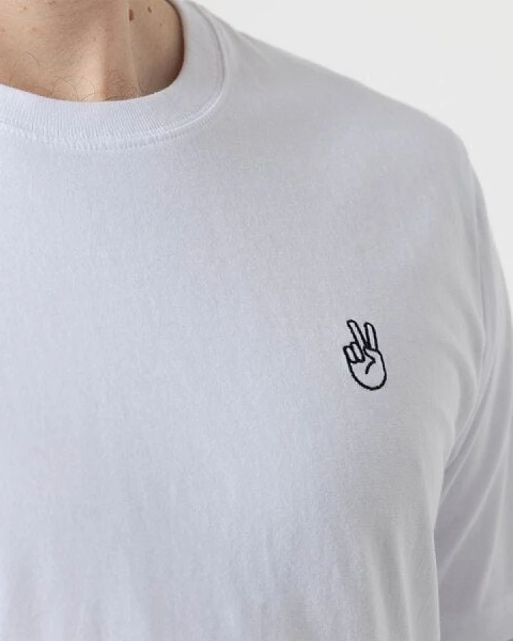 Fyngers Unisex T-Shirt aus Biobaumwolle - Modell PEACE mit gestickter Veredelung