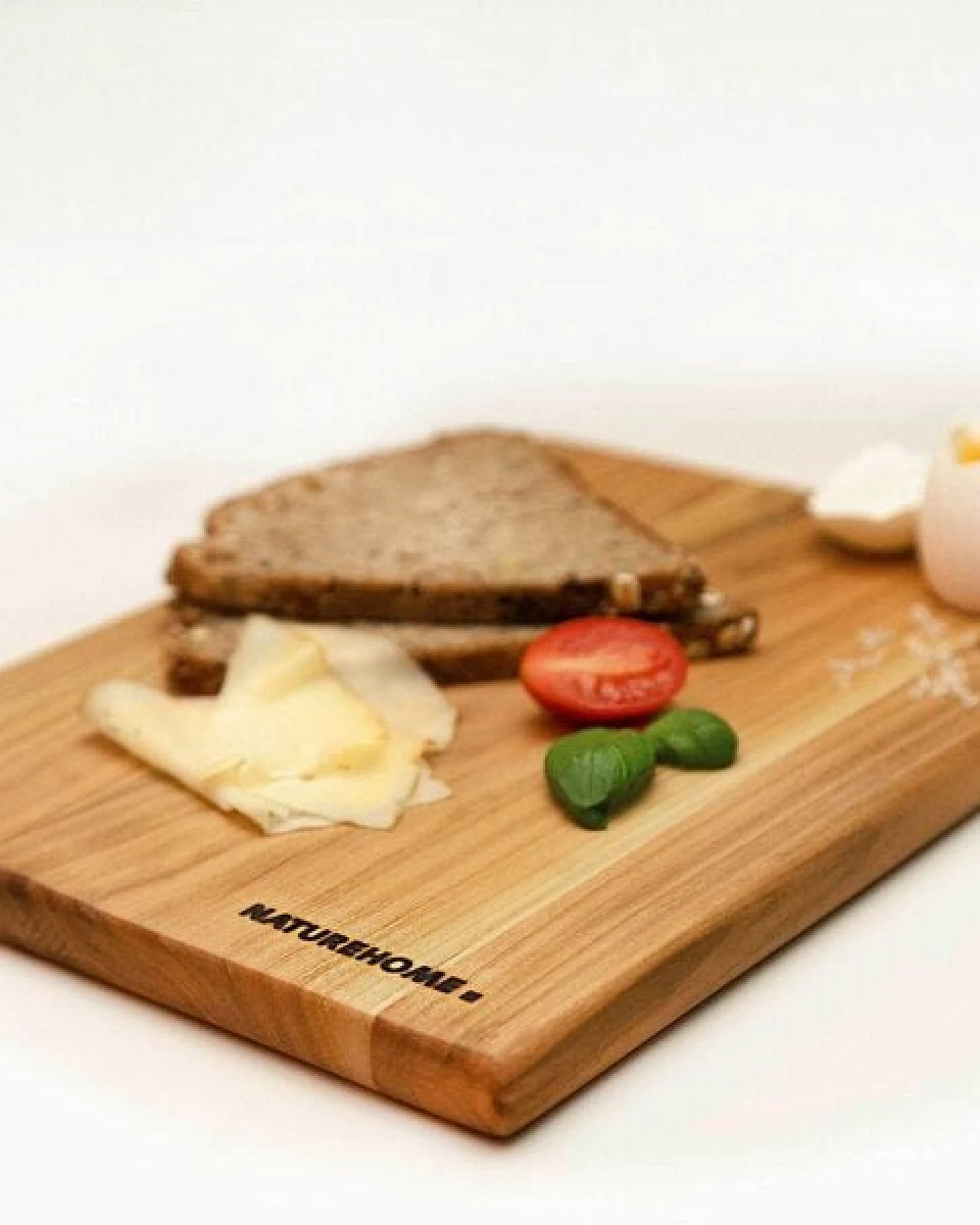NATUREHOME Schneidebrett Frühstücksbrett Holz Massiv mit Eierbecher – Ansicht 3