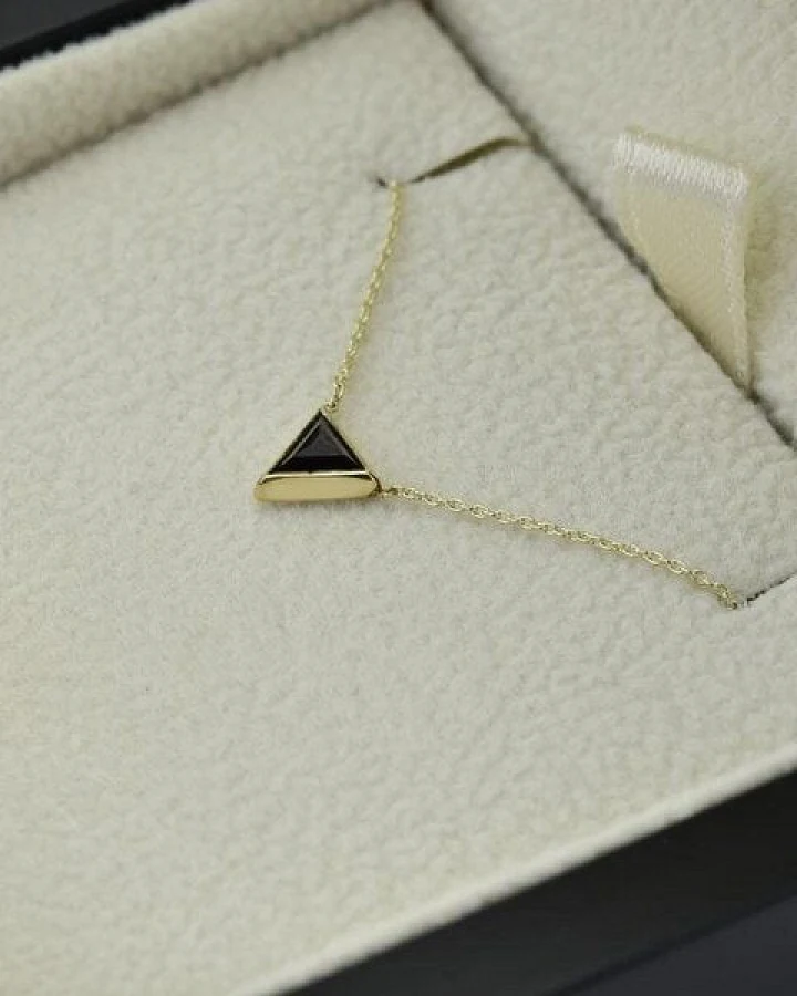 Eppi Goldene Halskette mit schwarzem Diamant Baya