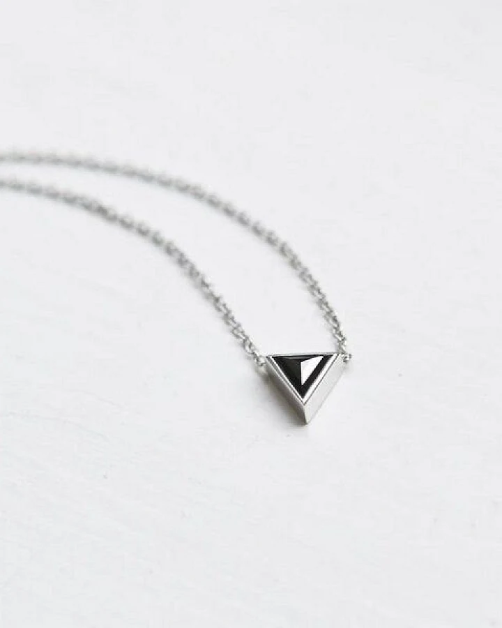 Eppi Goldene Halskette mit schwarzem Diamant Baya