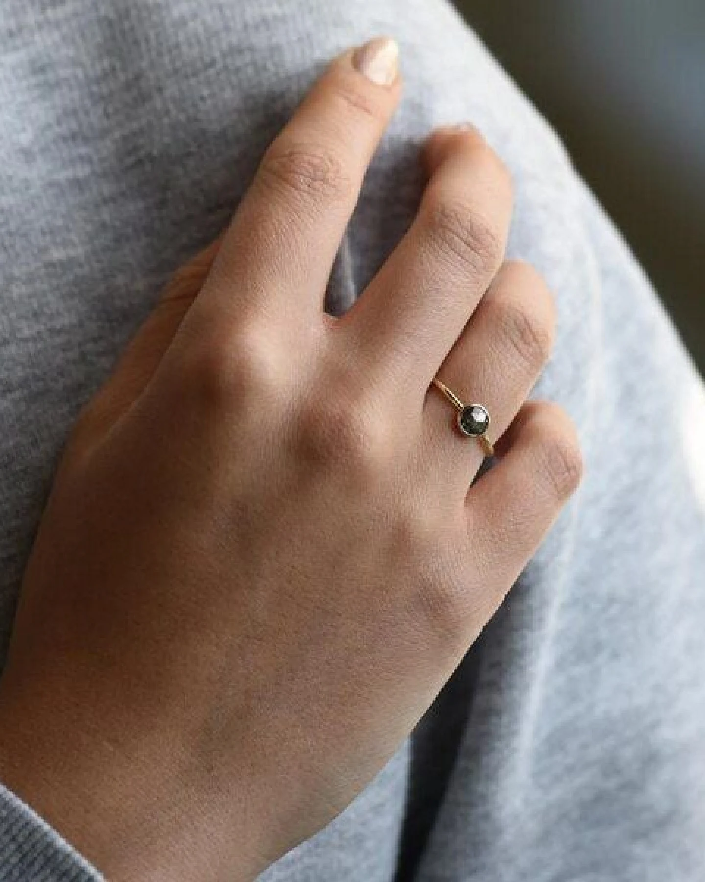 Eppi Ring mit Salt'n'Pepper Diamant Fermie – Ansicht 3