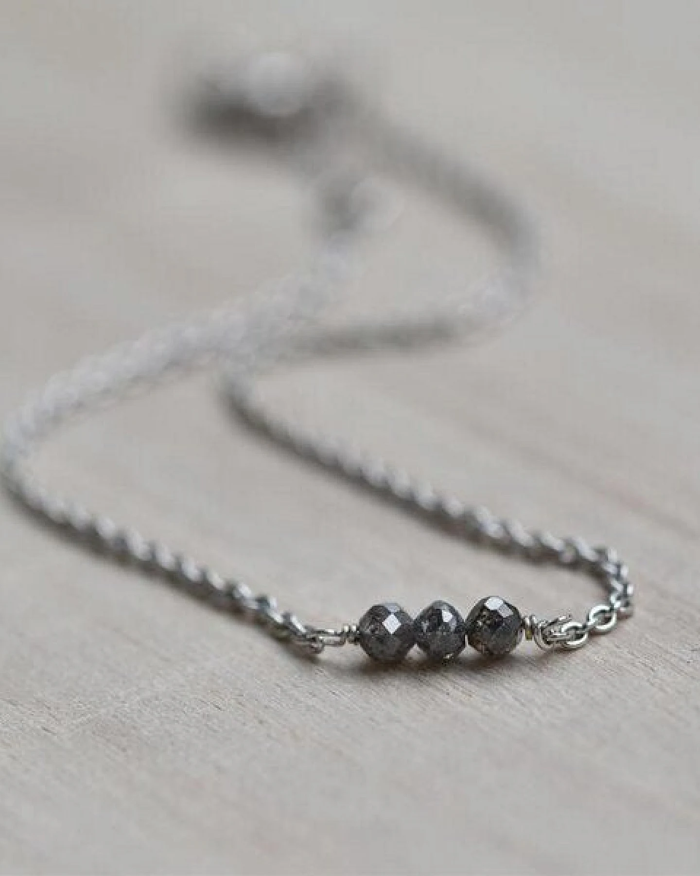 Eppi Goldarmband mit salt'n'pepper Diamanten Ulla – Ansicht 4