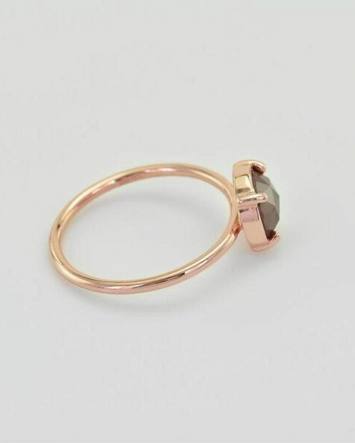 Eppi Goldener Ring mit Diamant im Rosenschliff Vertius – Ansicht 3