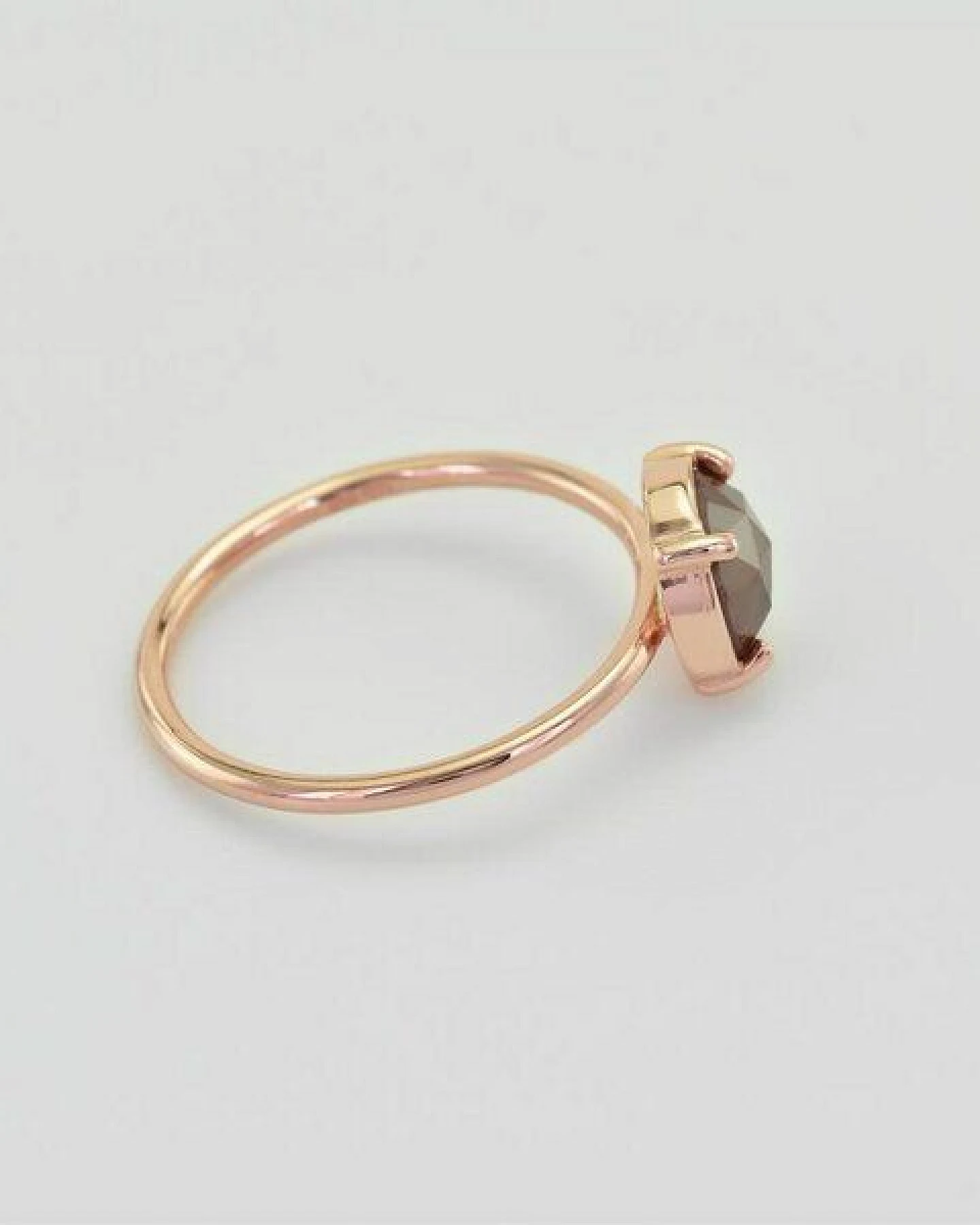 Eppi Goldener Ring mit Diamant im Rosenschliff Vertius – Ansicht 3