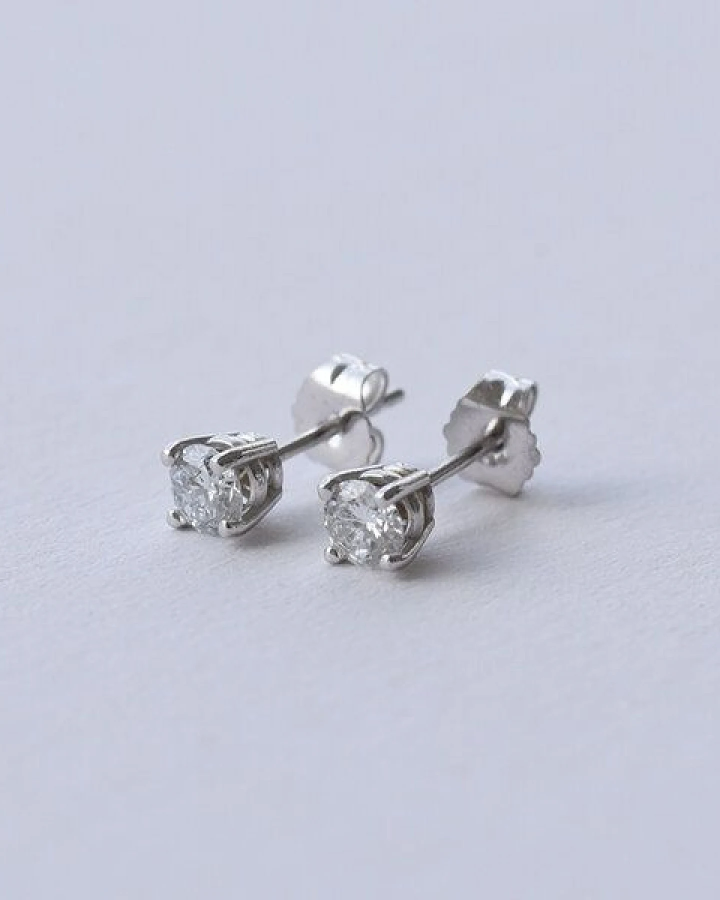 Eppi Ohrringe aus Gold mit 0.75ct Lab Grown Diamanten Trey – Ansicht 2