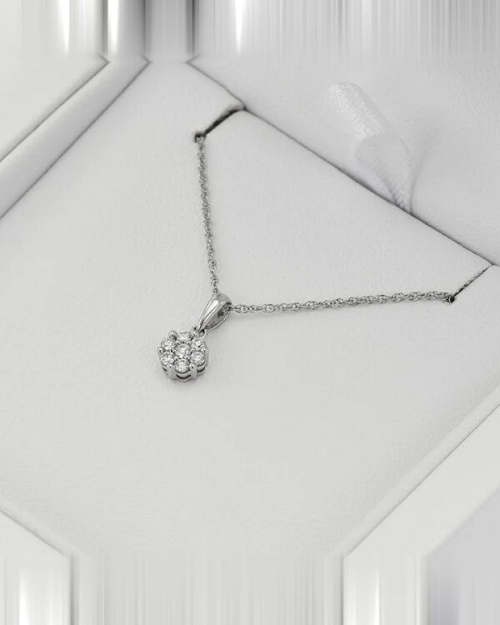 Eppi Halskette mit Diamant Jenoulita