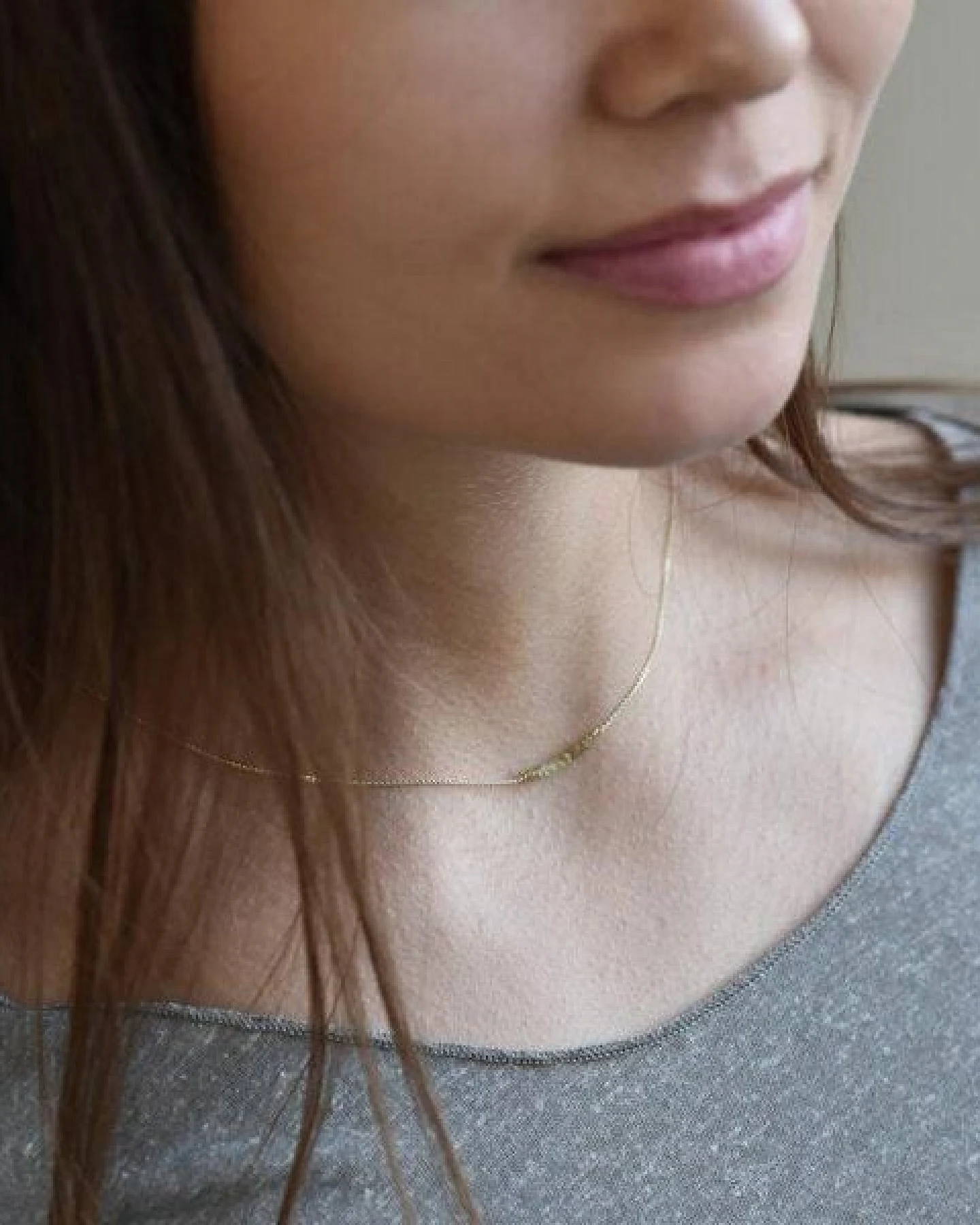 Eppi Goldener Choker mit ungeschliffenen gelben Diamanten Inaku – Ansicht 4