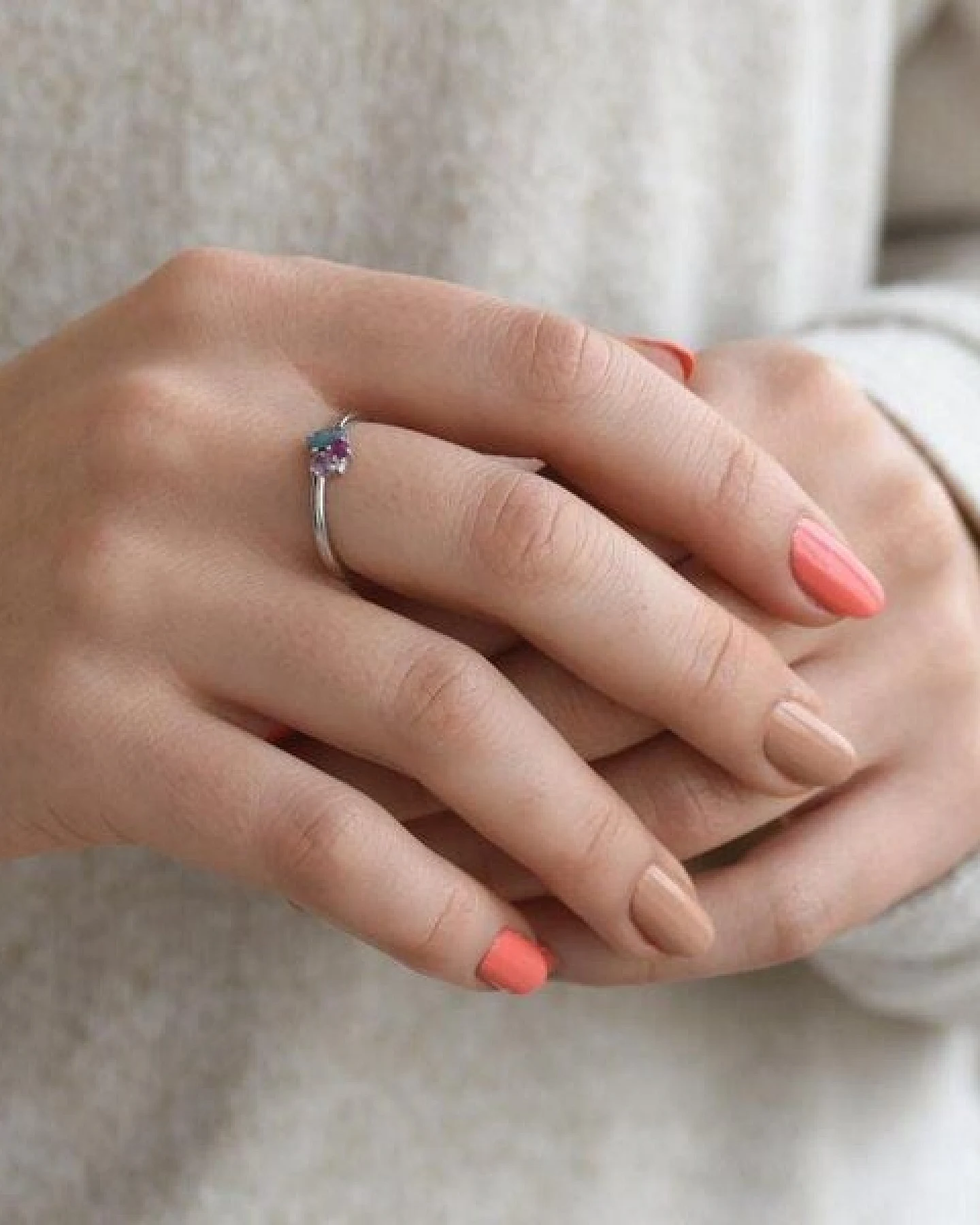 Eppi Goldener Cluster-Ring mit Opal, Rubin, Saphir und Diamant Caily – Ansicht 4
