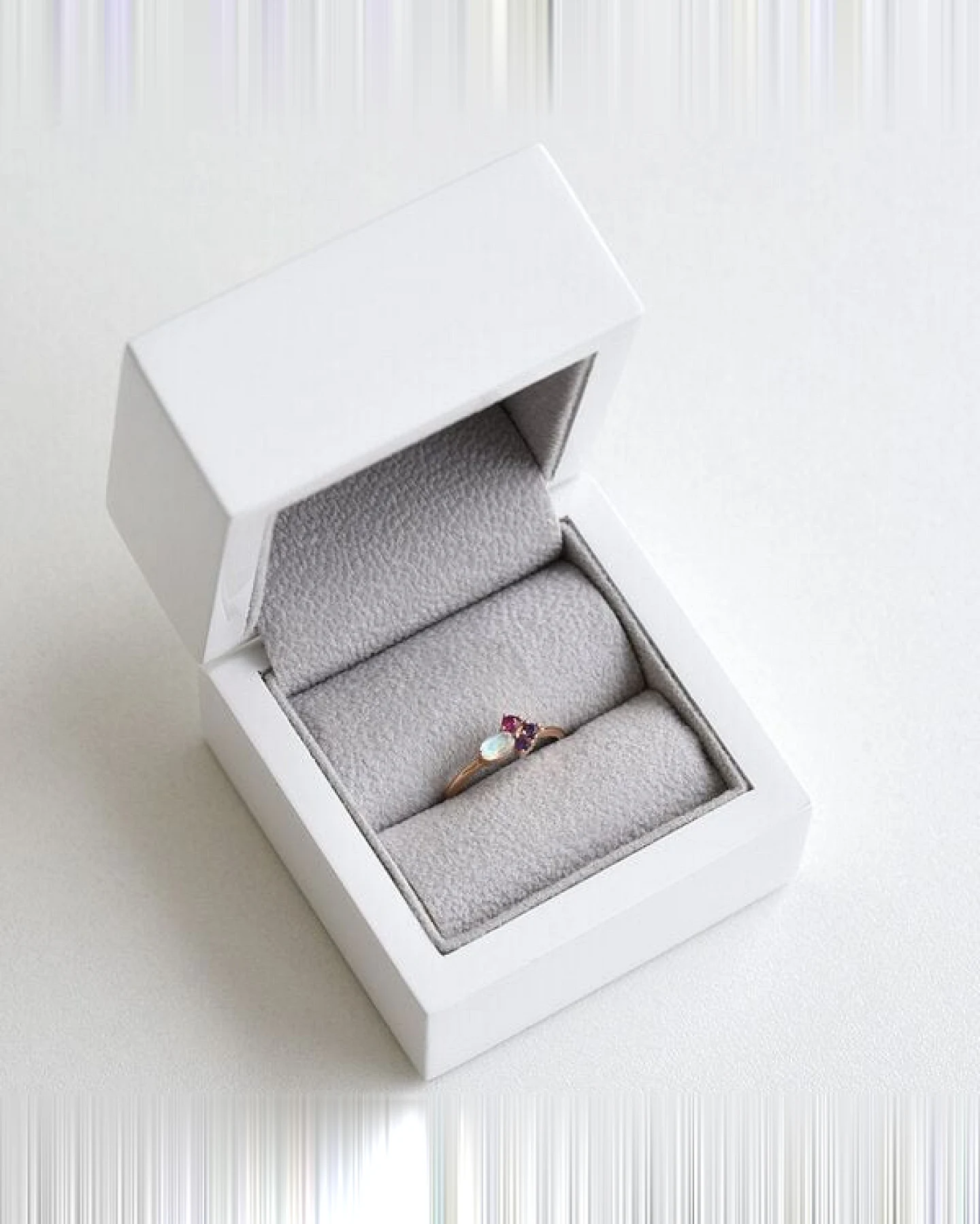 Eppi Ring mit Mondstein, Rubin und Amethysten Lowri – Ansicht 4