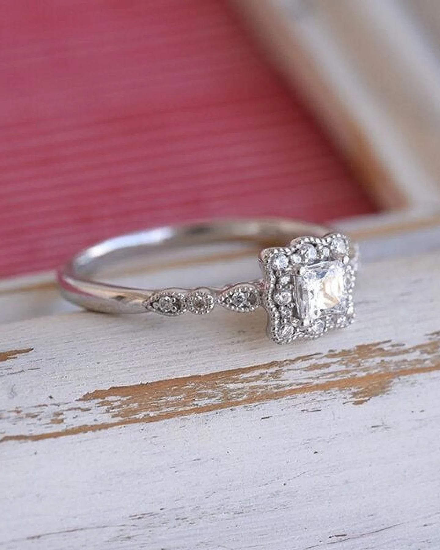 Eppi Vintage-Ring mit glänzenden Diamanten Venera – Ansicht 2