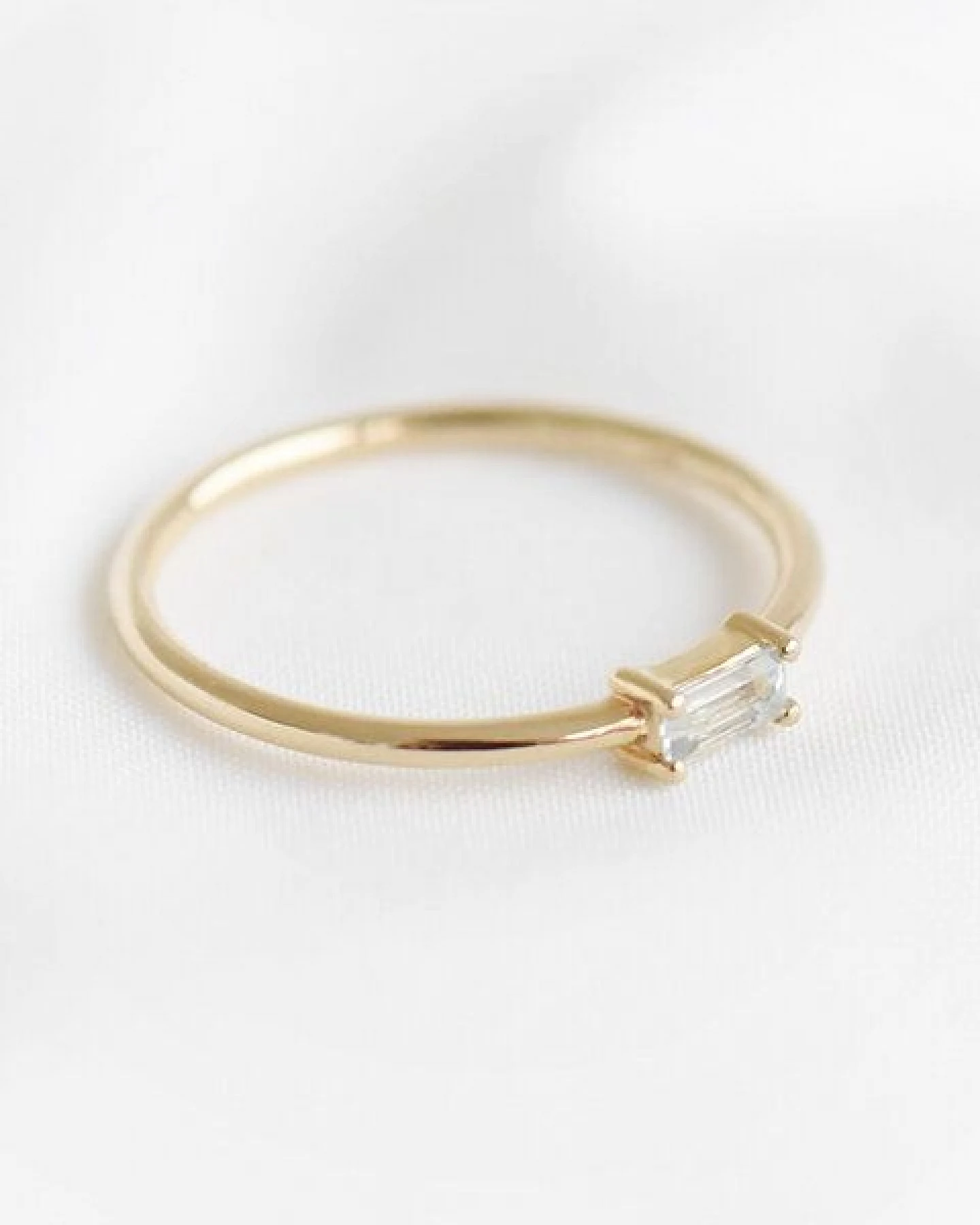 Eppi Minimalistischer Ring mit Aquamarin Koos – Ansicht 3