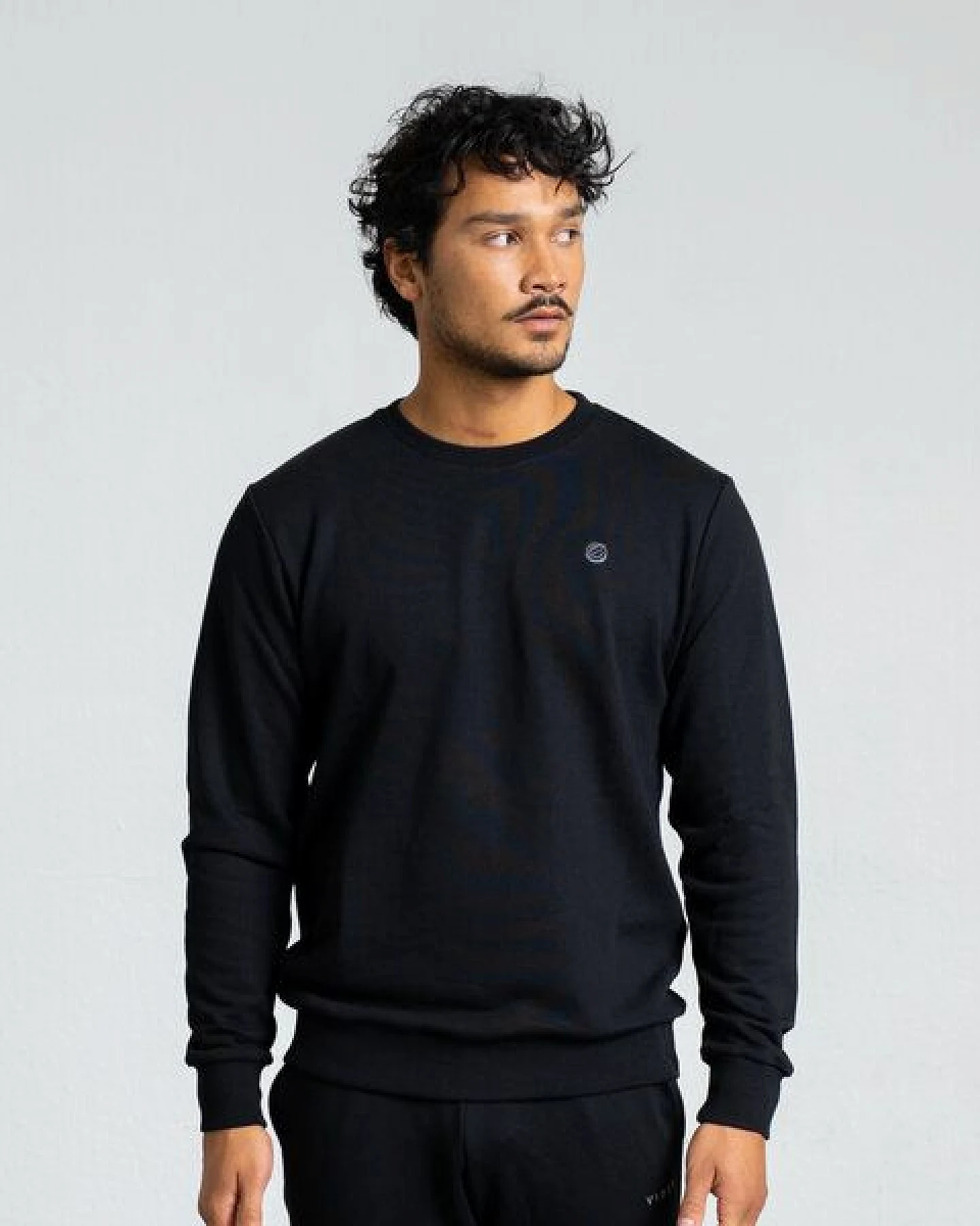 VIDAR Sport Crewneck Sweatshirt Herren aus TENCEL Modal & Bio-Baumwolle – Ansicht 2