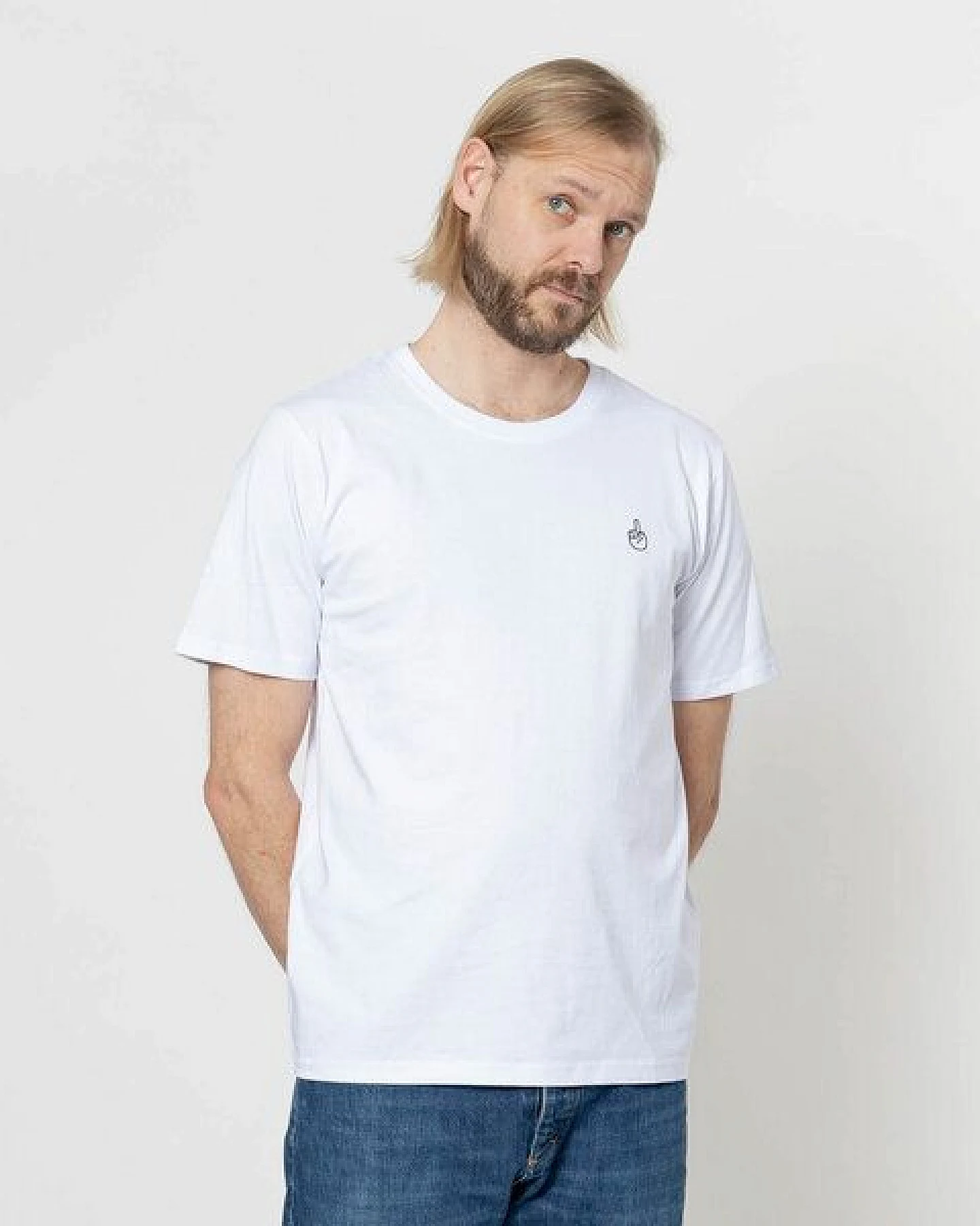 Fyngers Unisex T-Shirt aus Biobaumwolle - Modell F*CK YOU mit gestickter Veredelung – Ansicht 2