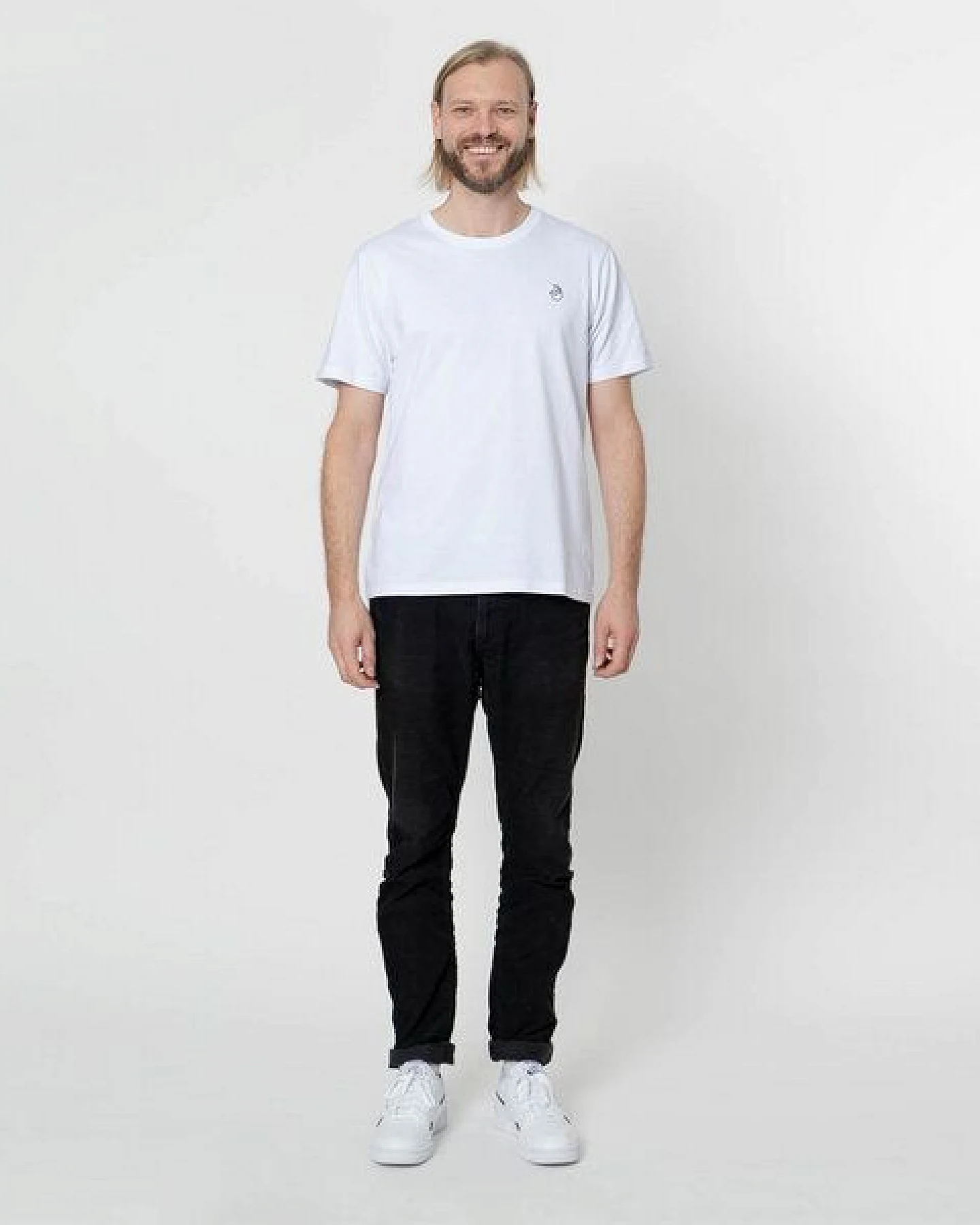 Fyngers Unisex T-Shirt aus Biobaumwolle - Modell OK mit gestickter Veredelung – Ansicht 2