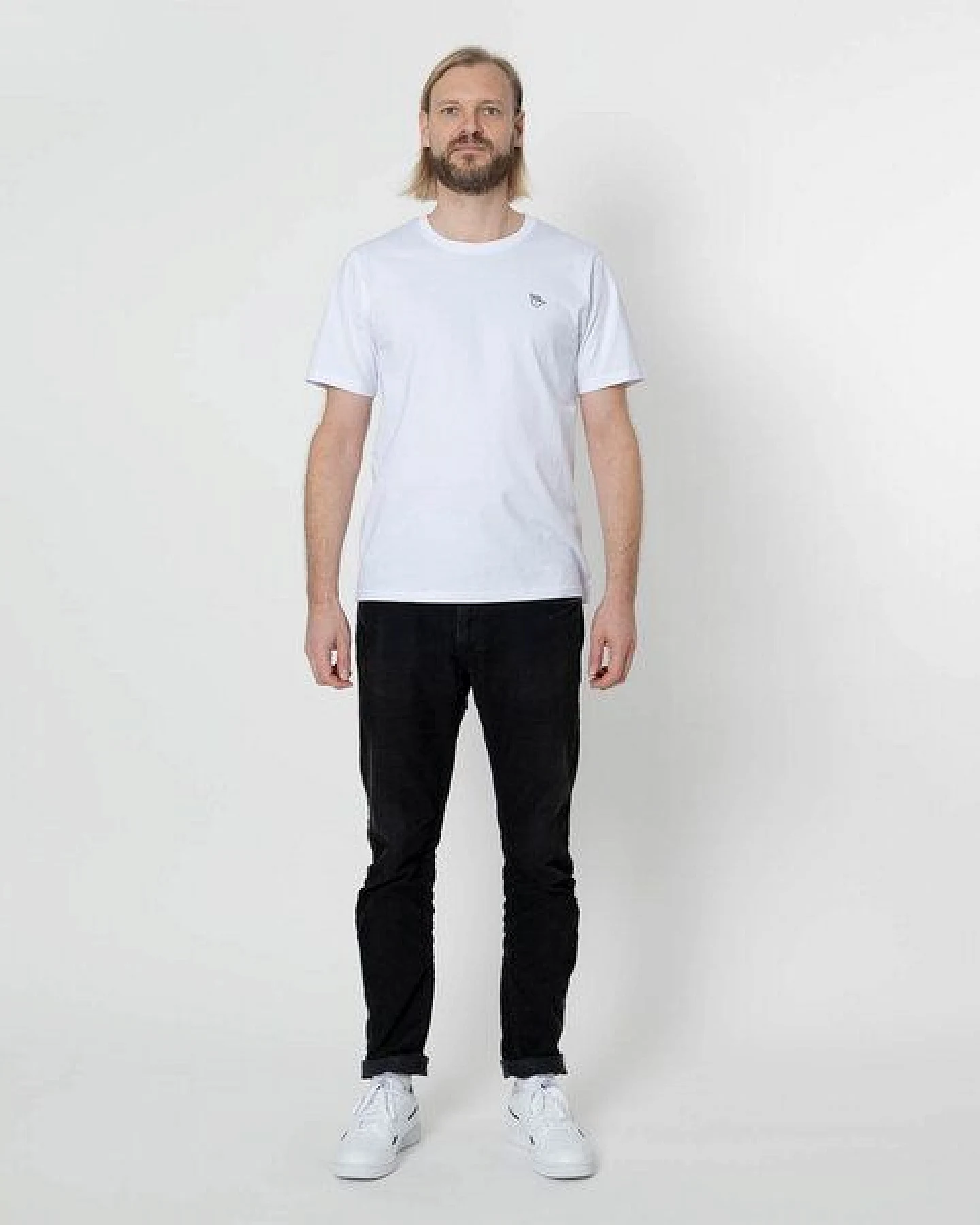 Fyngers Unisex T-Shirt aus Biobaumwolle - Modell HANG LOOSE mit gestickter Veredelung – Ansicht 2