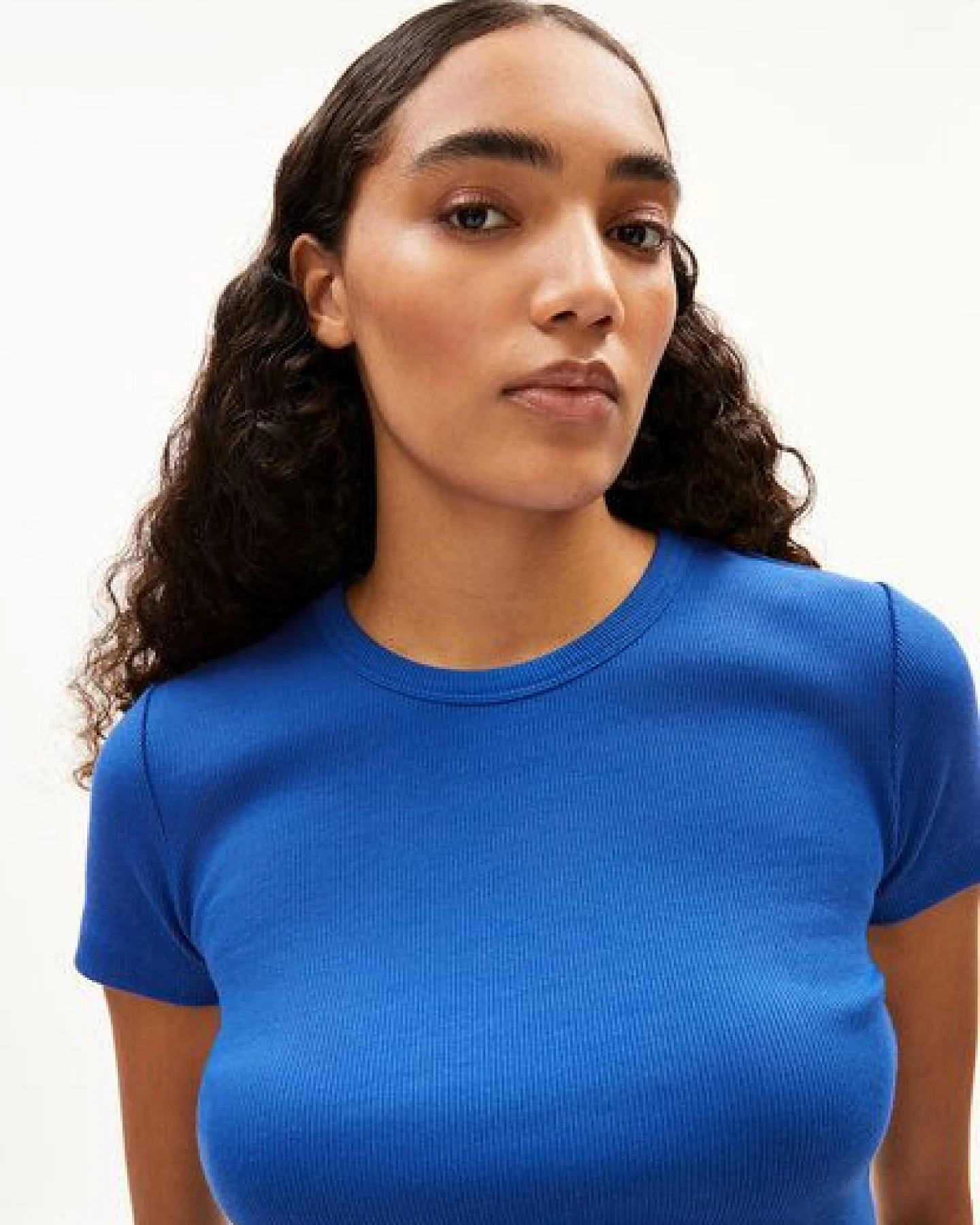 ARMEDANGELS KARDAA Damen Ripp-T-Shirt aus Bio-Baumwoll Mix – Ansicht 3