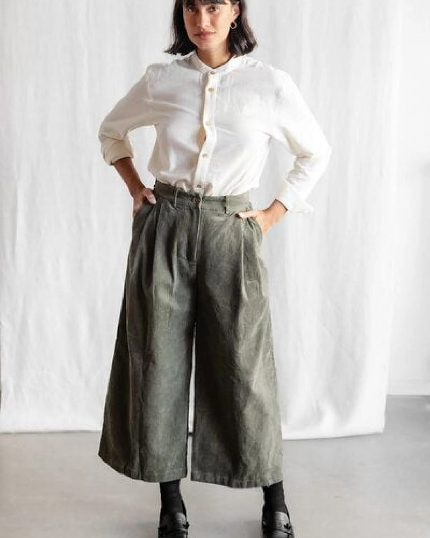 Jyoti - Fair Works Bio-Baumwollcord Culotte Awasi – Ansicht 4