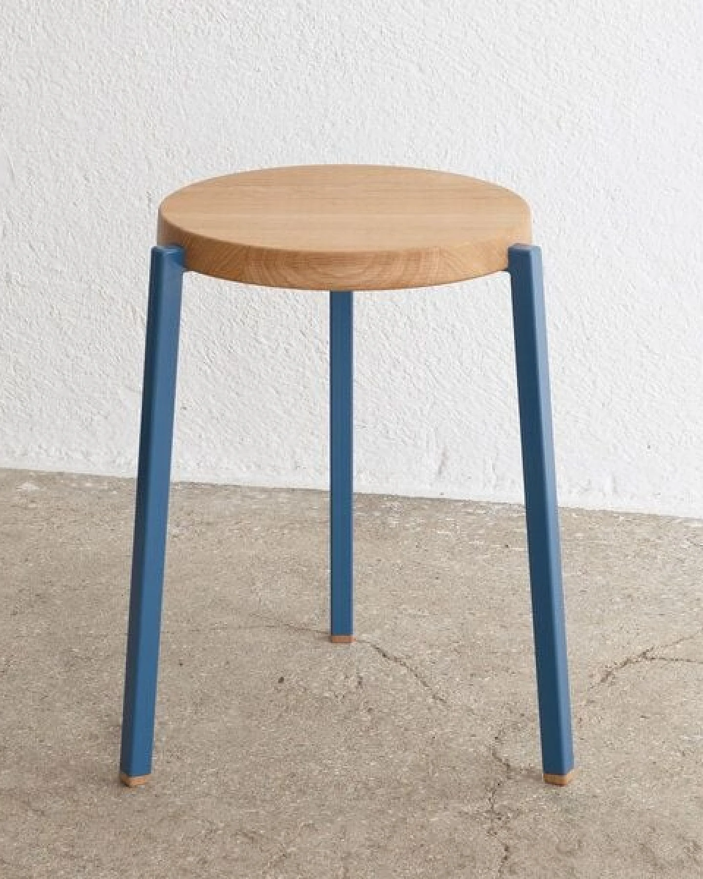 Bally und Bally Peace Hocker / Beistelltisch – Ansicht 2