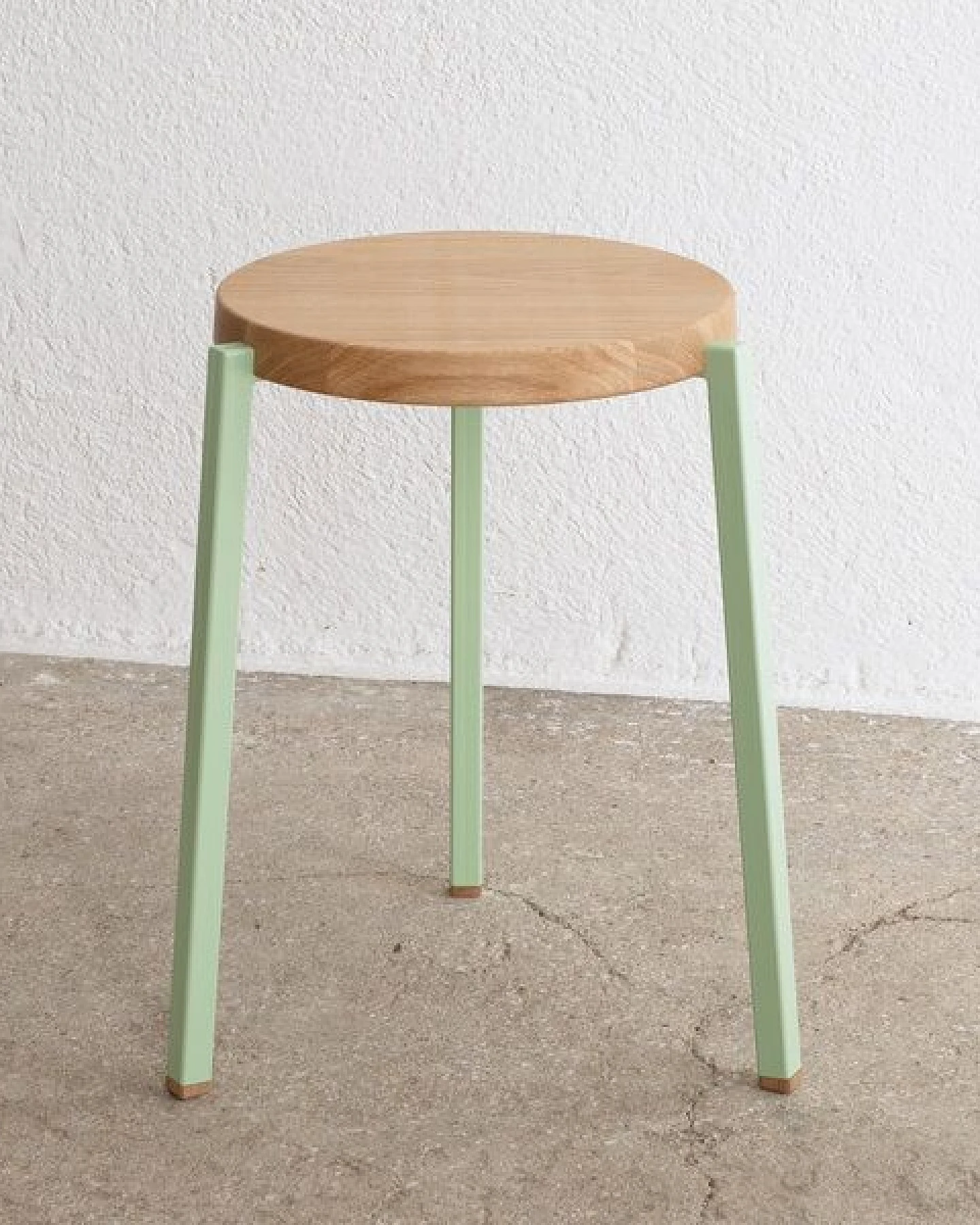 Bally und Bally Peace Hocker / Beistelltisch – Ansicht 2