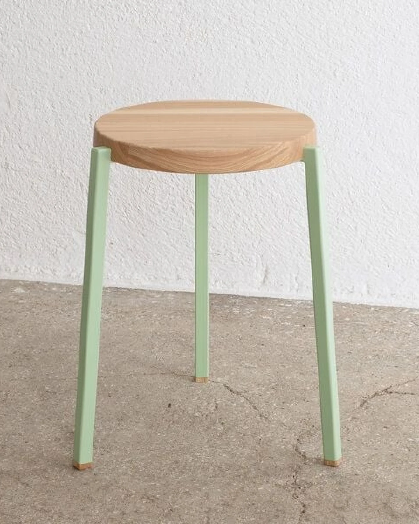 Bally und Bally Peace Hocker / Beistelltisch – Ansicht 2