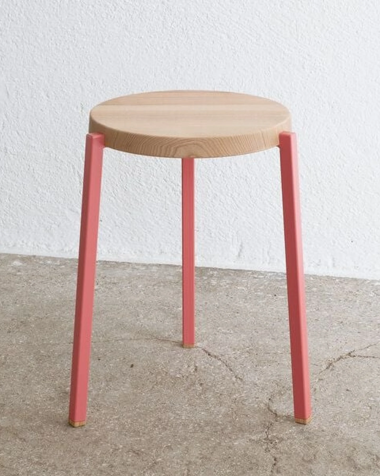 Bally und Bally Peace Hocker / Beistelltisch – Ansicht 2
