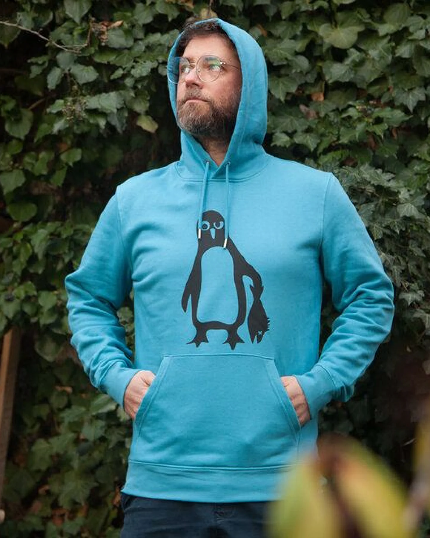 päfjes Pinguin Paul - Fair Wear Bio Unisex Hoodie / Kapuzenpulli - LightAzur – Ansicht 3