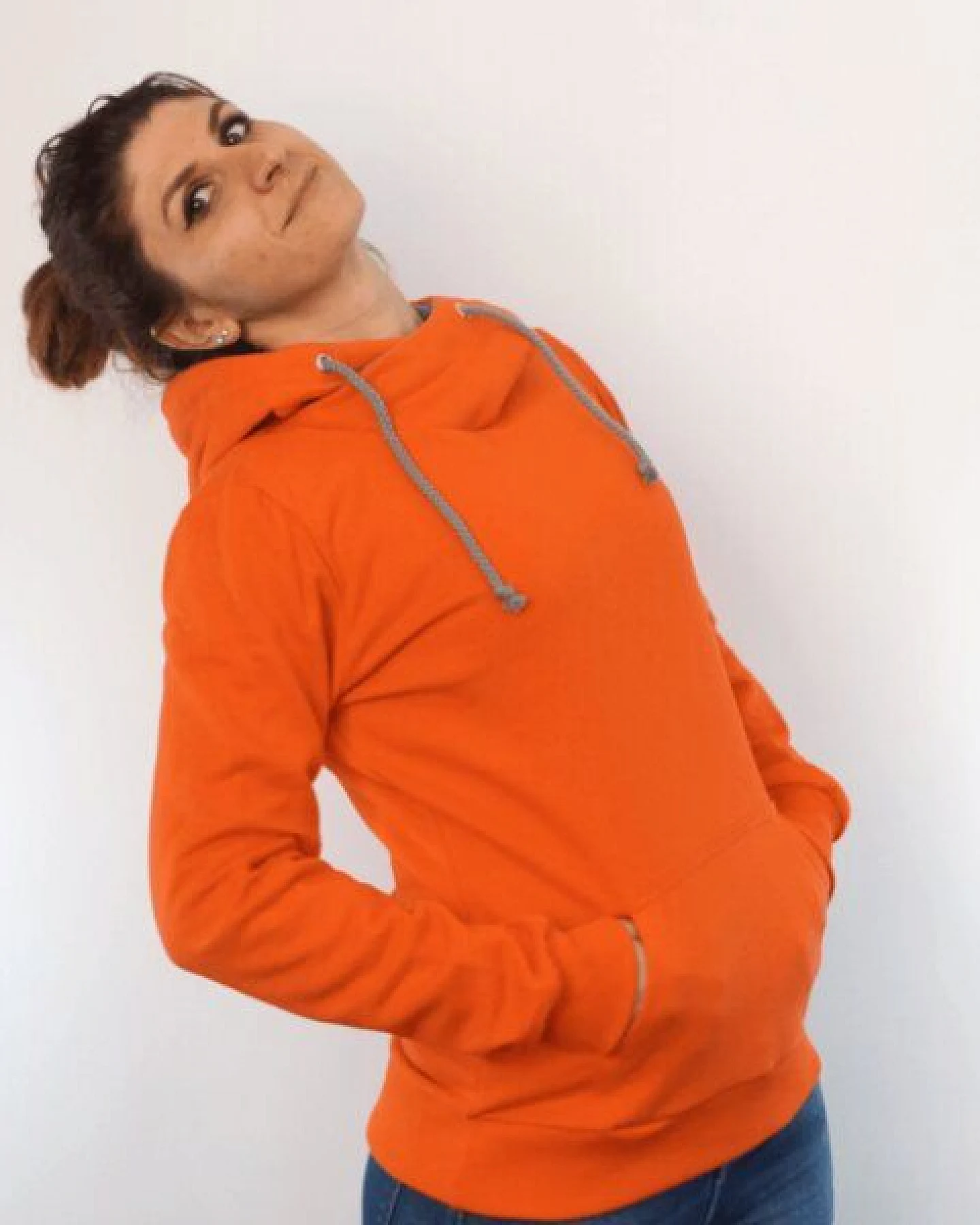 WASNI Frauen-Hoodie mit Schalkragen, made in Esslingen aus 100% Biobaumwolle – Ansicht 3