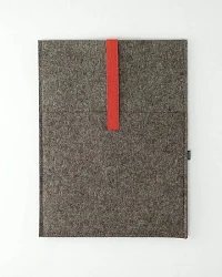 Braun-Rot
