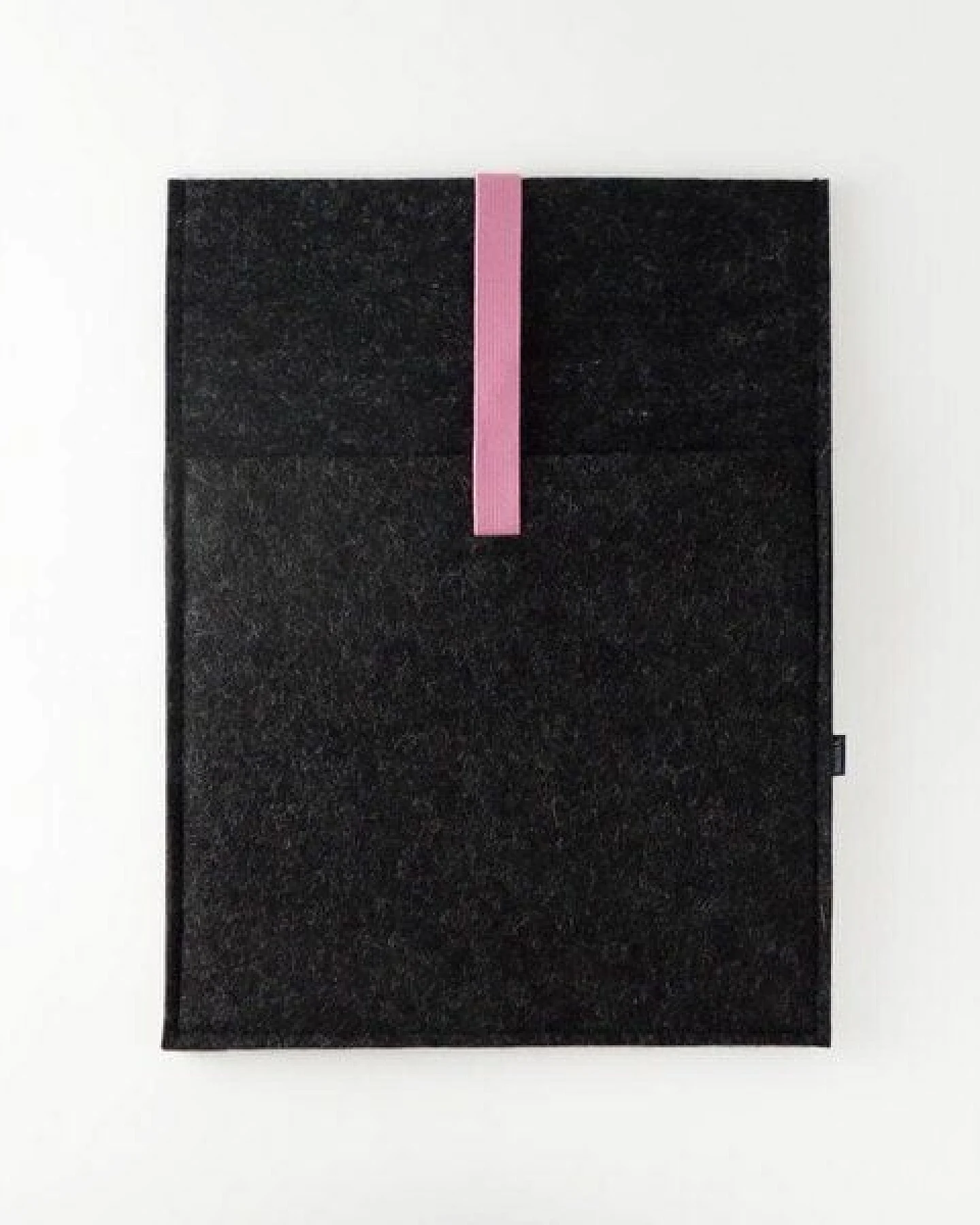 matilda k. manufaktur Minimalistische Laptophülle aus Wollfilz 'max' mit Einsteckfach – Ansicht 3