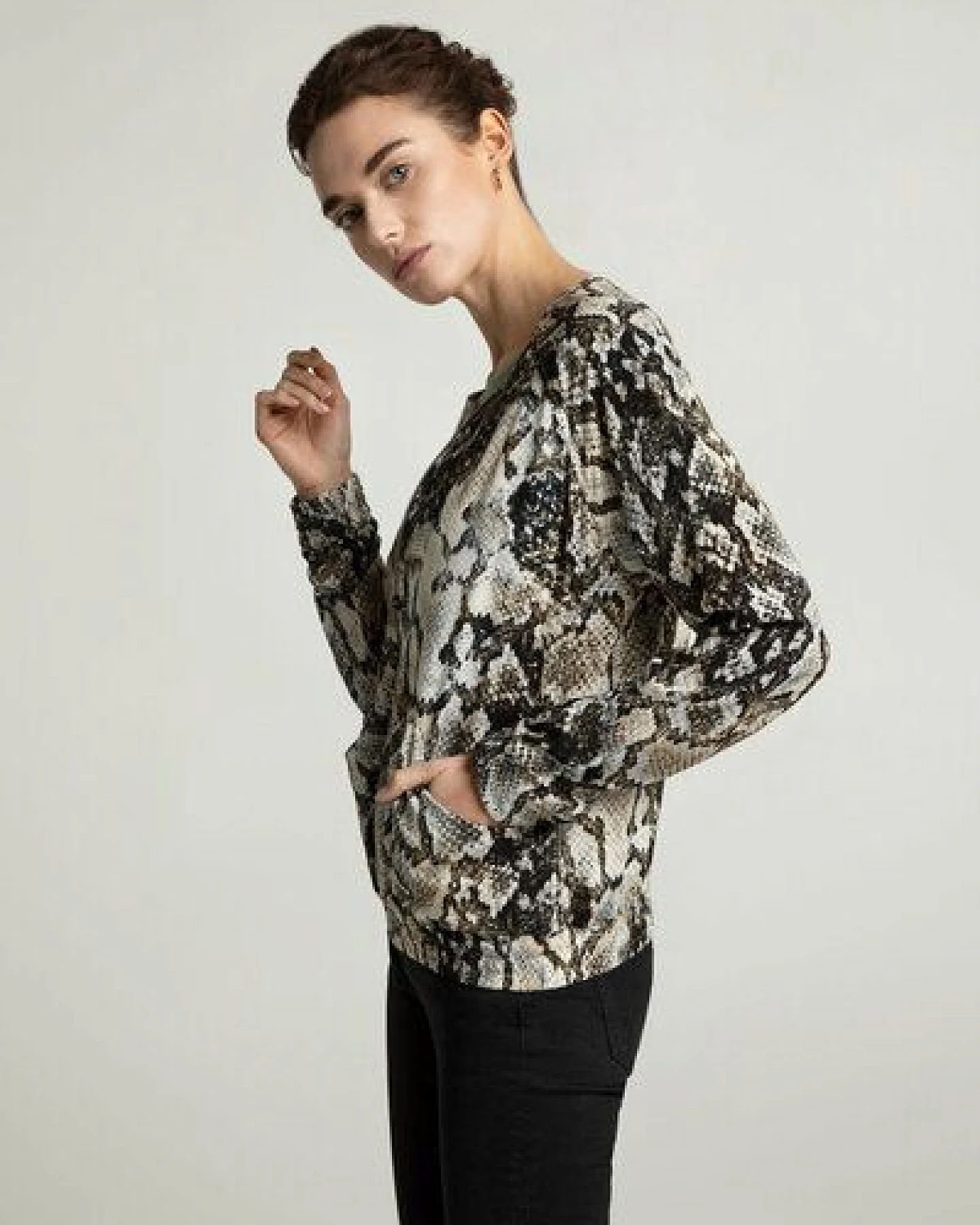 Lovjoi Blouson BOCA aus nachhaltigem Ecovero – Ansicht 3