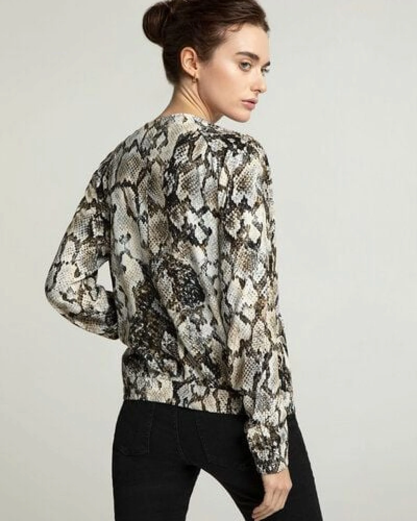 Lovjoi Blouson BOCA aus nachhaltigem Ecovero – Ansicht 4