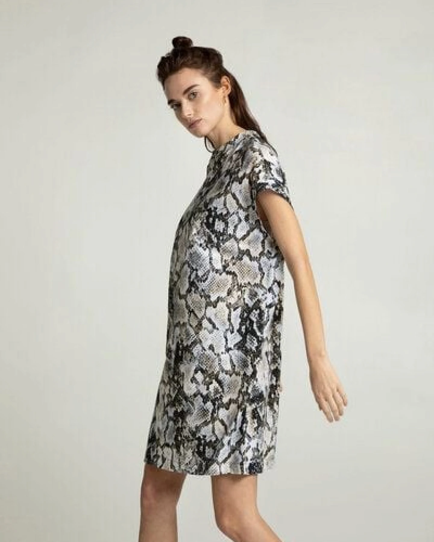 Lovjoi Minikleid FJELA aus Biobaumwolle – Ansicht 4