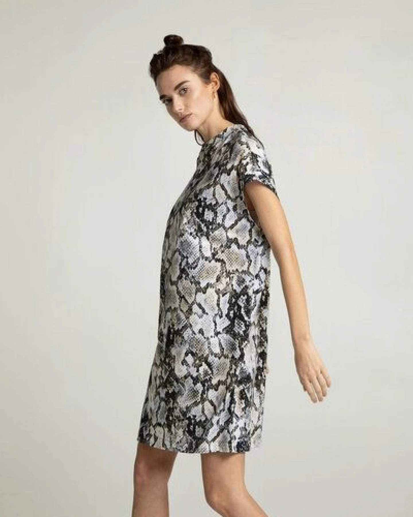 Lovjoi Minikleid FJELA aus Biobaumwolle – Ansicht 4