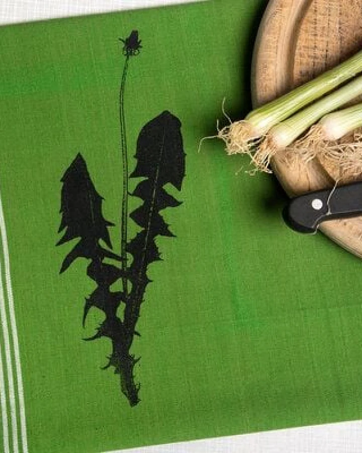 Hirschkind Bio & Fair-Trade-Geschirrtuch "Löwenzahn" leaf green