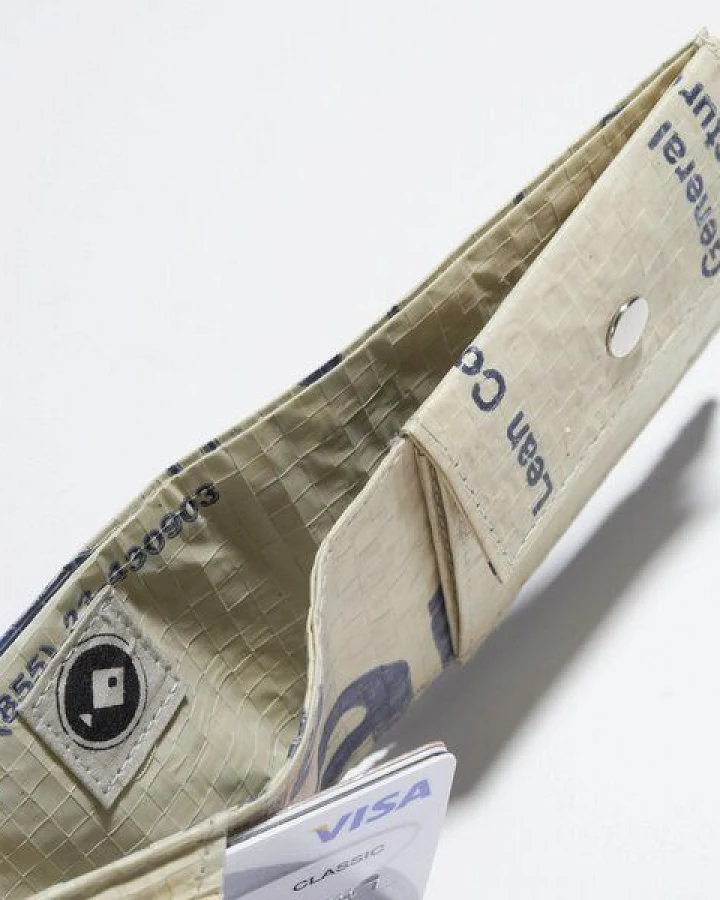 REFISHED fair fashion Börse 'MINI WALLET' - upcycelte Zementsäcke
