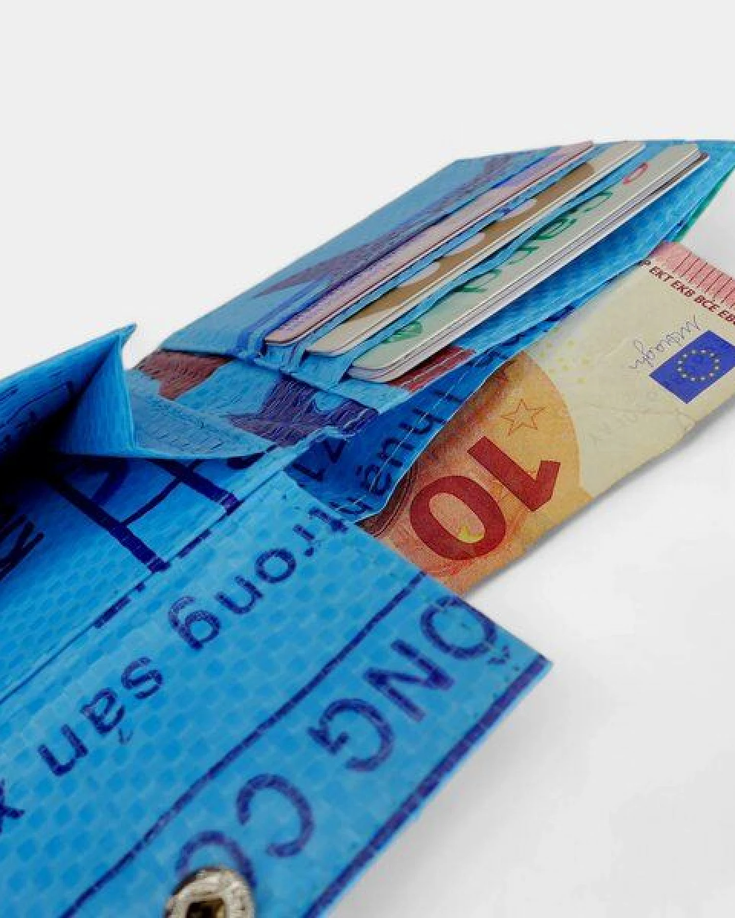 REFISHED fair fashion Börse 'CLASSIC WALLET' - upcycelte Fischfuttersäcke – Ansicht 3