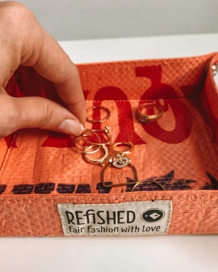REFISHED fair fashion Taschenleerer 'VIDE POCHE' - upcycelte Fischfuttersäcke und Zementsäcke