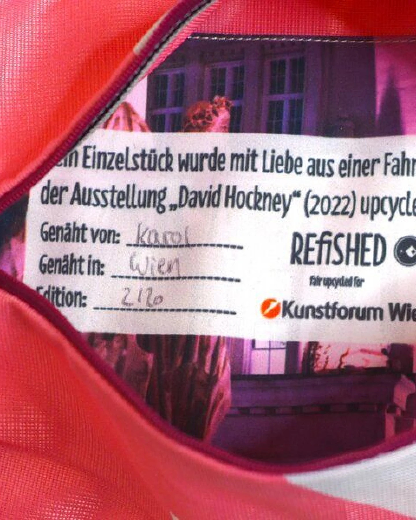 REFISHED fair fashion Bauchtasche 'BUM BAG' - upcycelte Fahnen – Ansicht 2