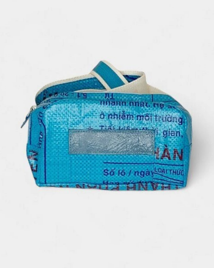 REFISHED fair fashion Bauchtasche 'BUM BAG' - upcycelte Fischfuttersäcke