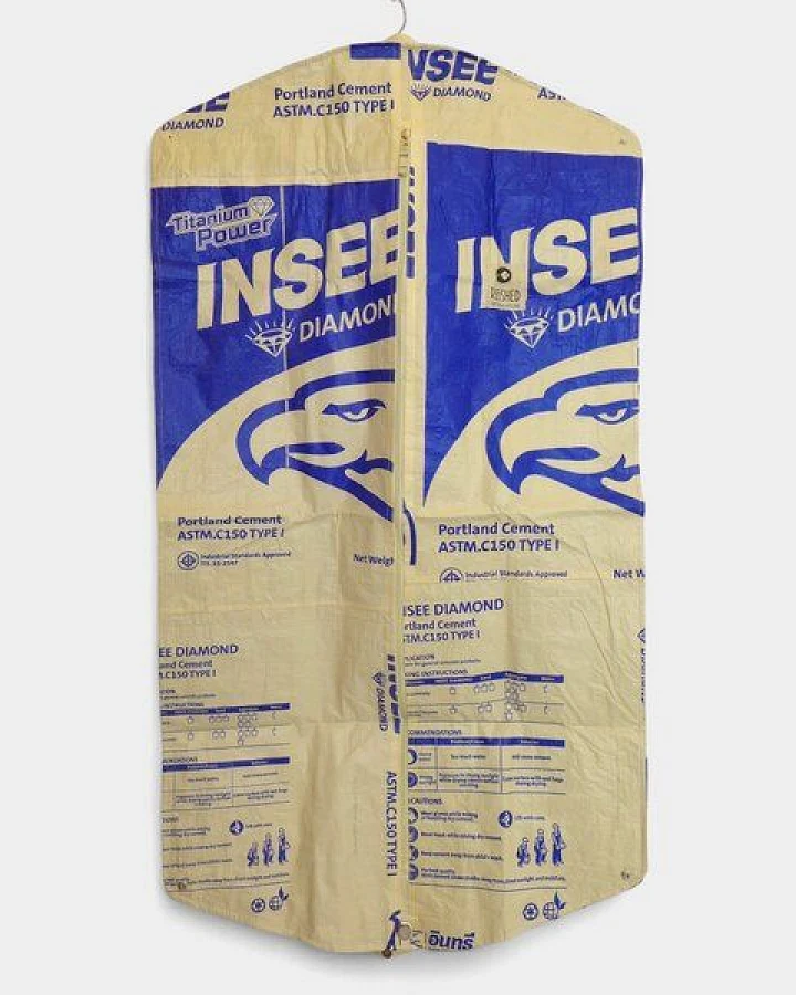 REFISHED fair fashion Kleidersack 'SUIT BAG' - upcycelte Zementsäcke
