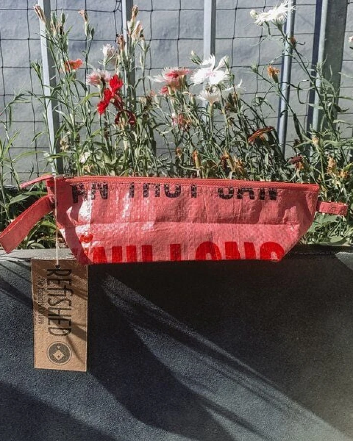 REFISHED fair fashion Penal 'PENCIL CASE' - upcycelte Fischfuttersäcke