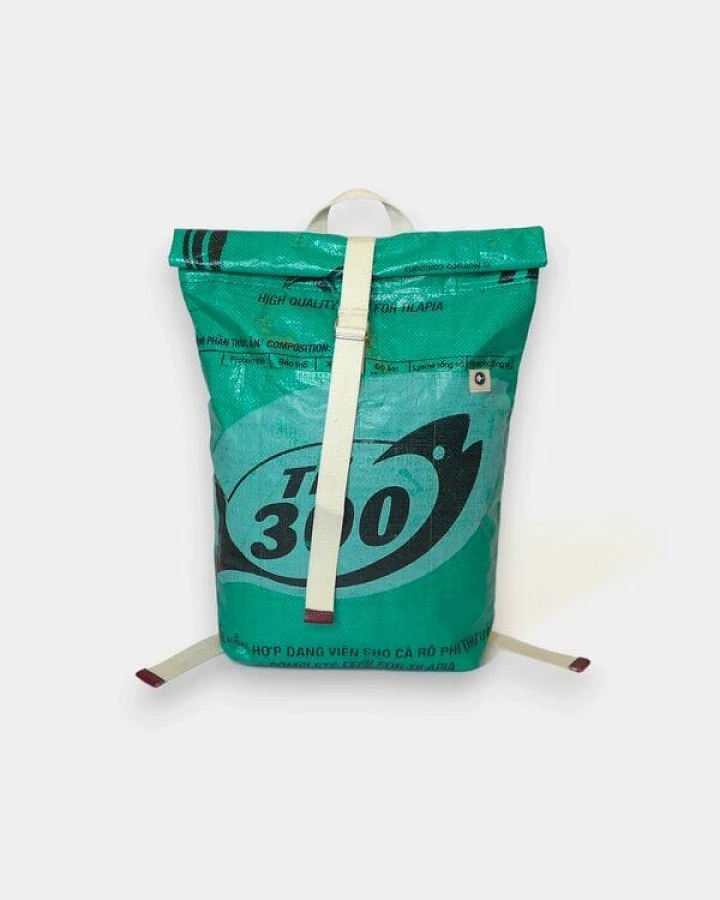 REFISHED fair fashion Rucksack 'BACKPACK' - upcycelte Fischfuttersäcke