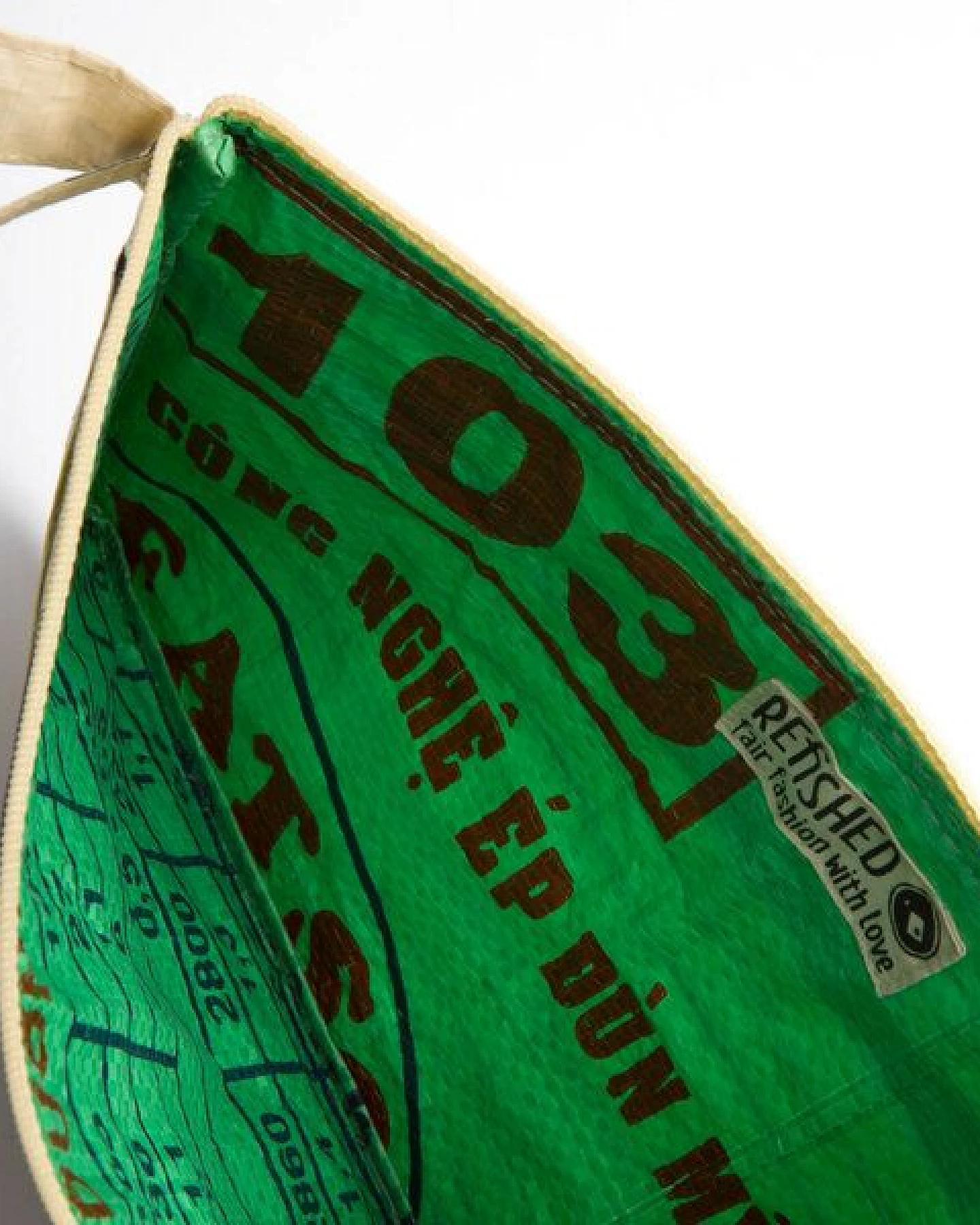 REFISHED fair fashion Täschchen 'BAG-IN-BAG' (S) - upcycelte Zementsäcke – Ansicht 3