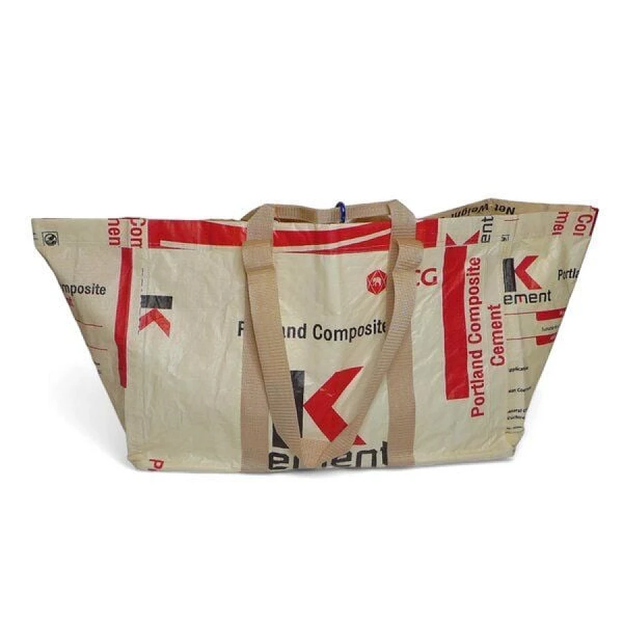 #Cement Beige-Schwarz-Rot