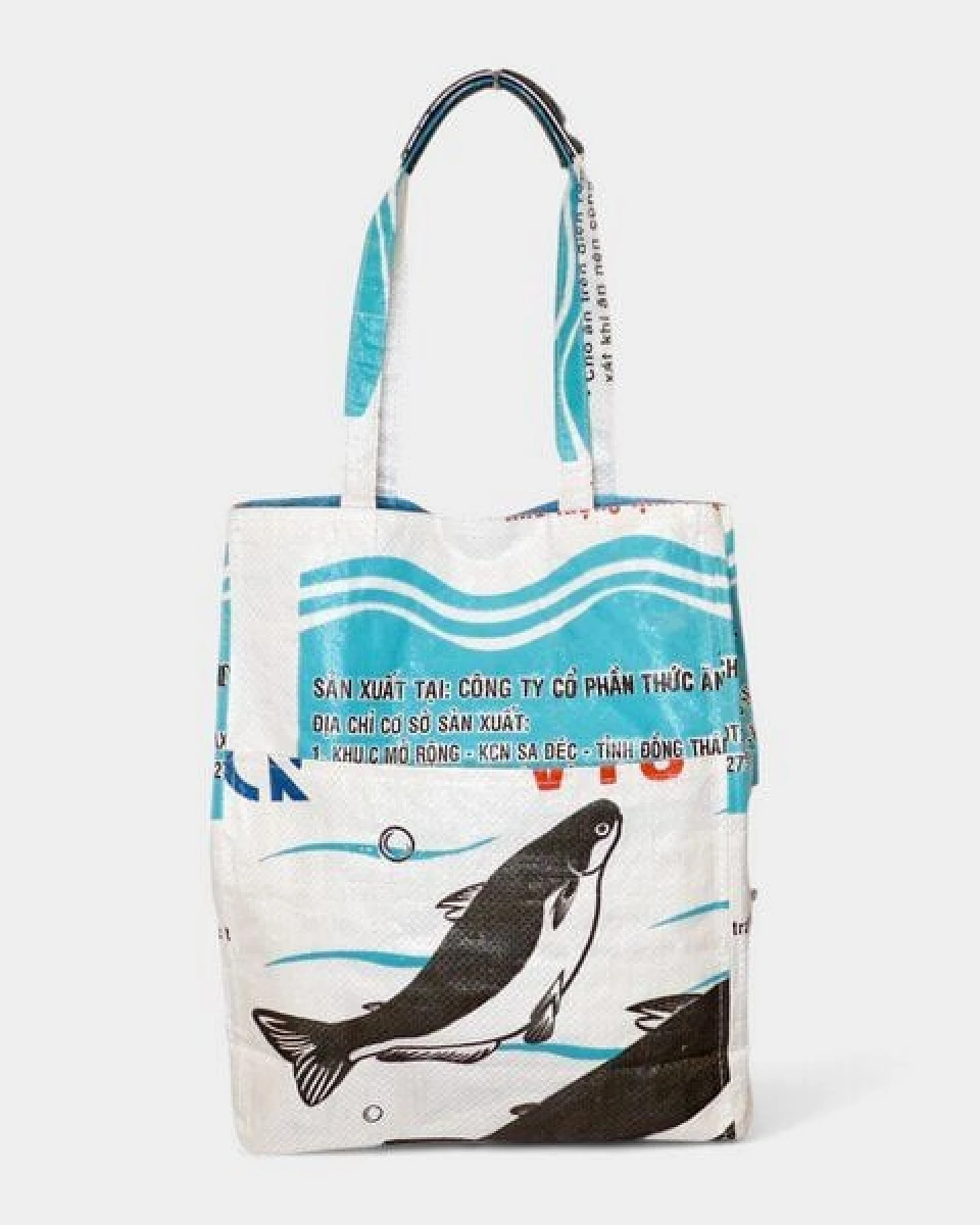 REFISHED fair fashion Tasche 'BUSINESS BAG' - upcycelte Fischfuttersäcke – Ansicht 2