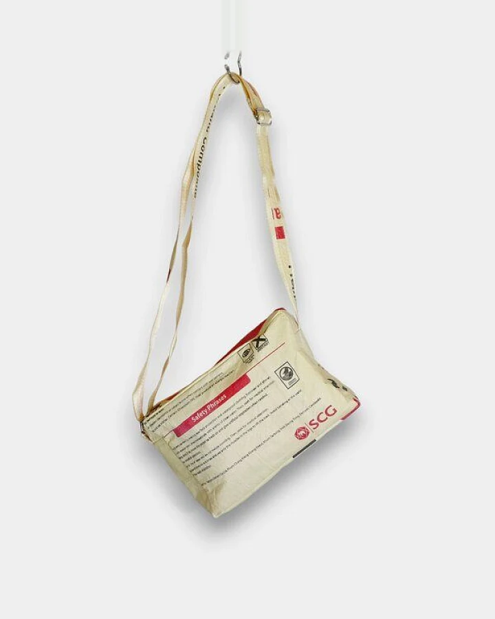 REFISHED fair fashion Tasche 'CROSS BODY' - upcycelte Zementsäcke