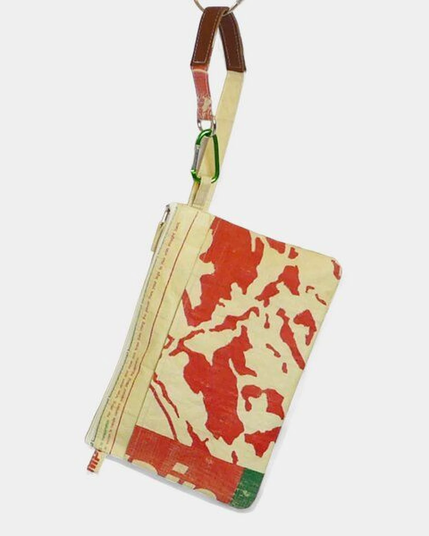 REFISHED fair fashion Tasche 'SOULMATE WATERPROOF' Limitierte Edition! - upcycelte Zementsäcke – Ansicht 2