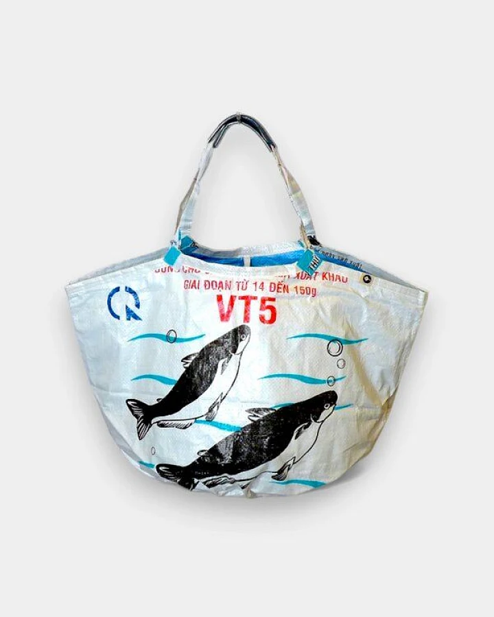 REFISHED fair fashion Tasche 'SOULMATE' - upcycelte Fischfuttersäcke